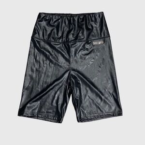 NWT KENDALL & KYLIE BLACK HIGH WAISTED FAUX LEATHER SHORTS WOMEN’S M